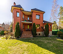 Дом с бассейном в КП Лазурь