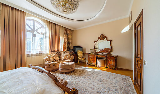 Дом с бассейном в КП Лазурь