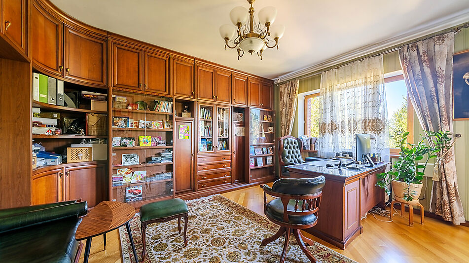 Дом с бассейном в КП Лазурь