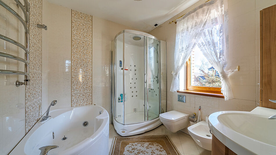 Дом с бассейном в КП Лазурь