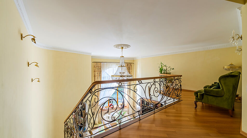 Дом с бассейном в КП Лазурь