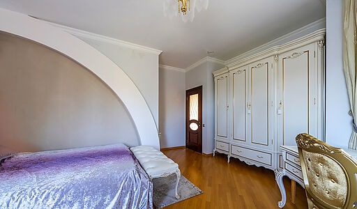 Дом с бассейном в КП Лазурь