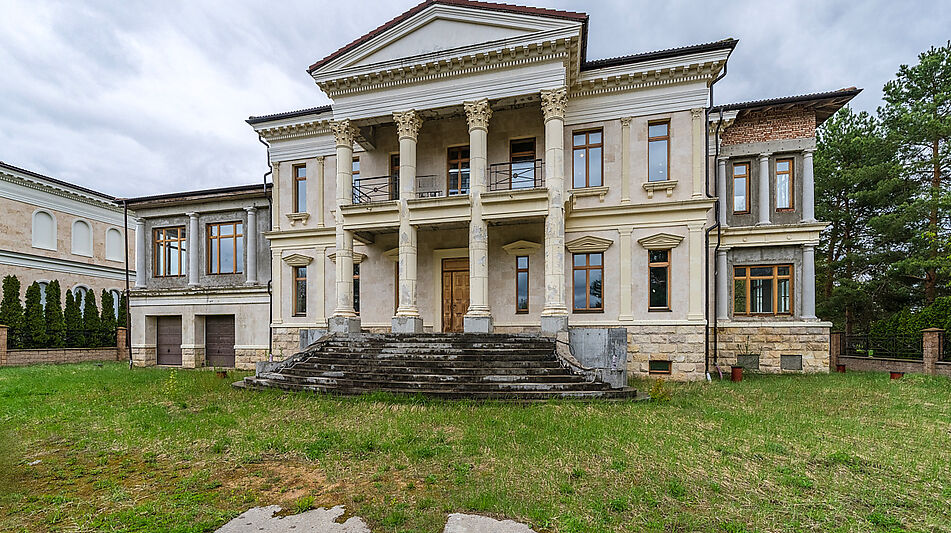 Большой участок в КП Монолит