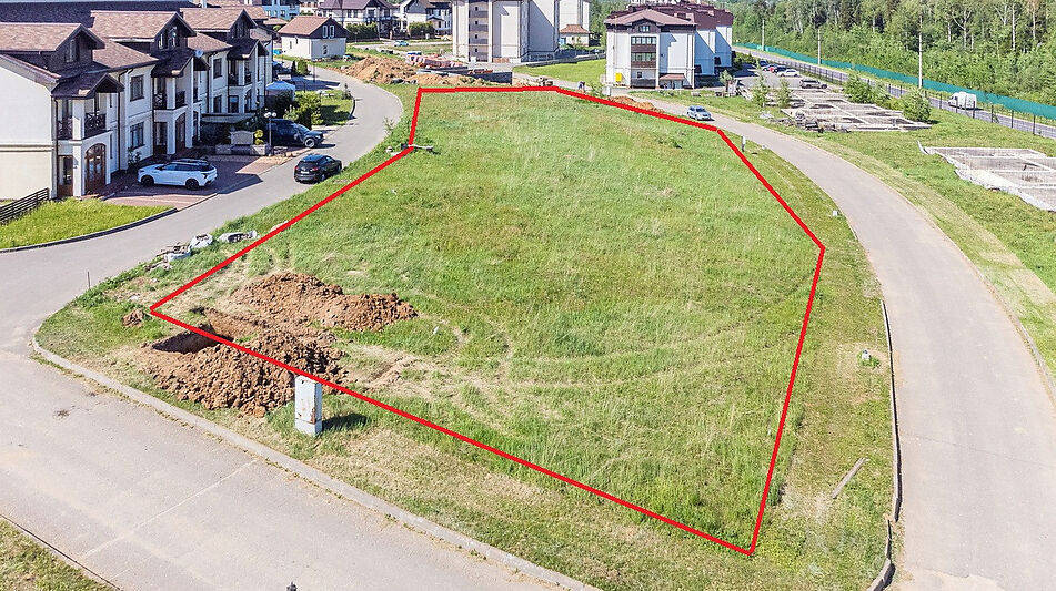 Участок в КП Сорочаны