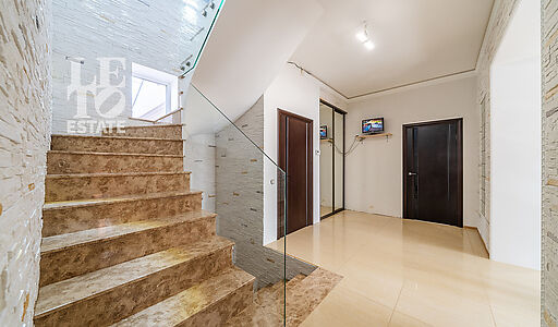 Дом у воды в Солнечногорске