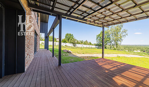 Современный дом в Озерецком