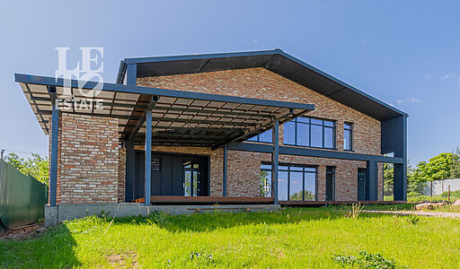 Современный дом в Озерецком