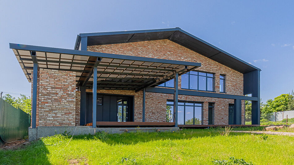 Современный дом в Озерецком