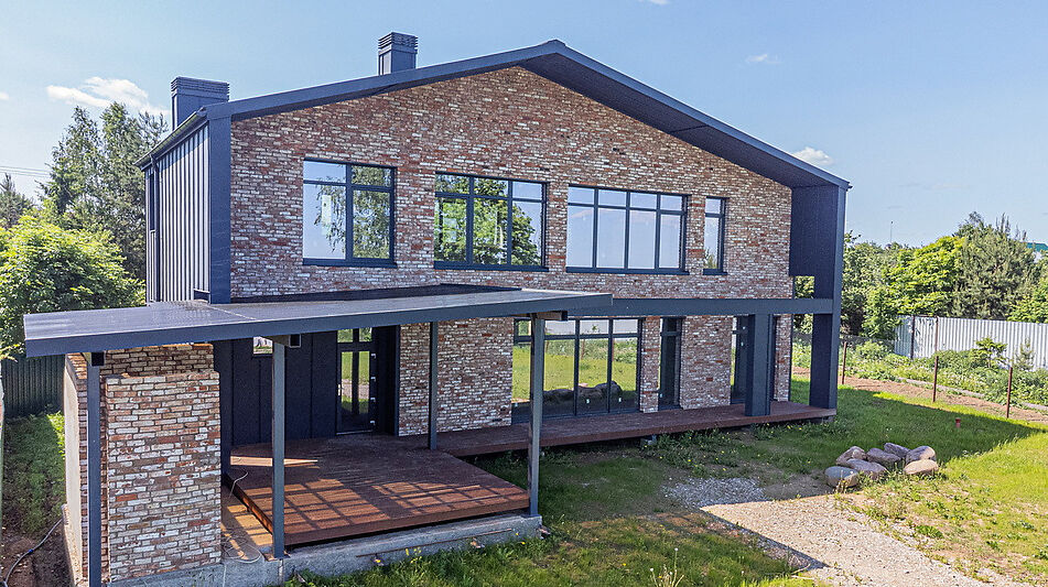 Современный дом в Озерецком