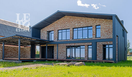 Современный дом в Озерецком