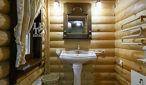 Дом у воды в КП Новое время