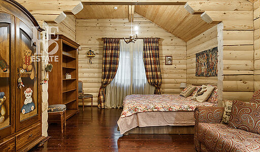 Дом у воды в КП Новое время