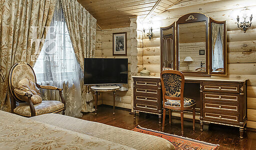 Дом у воды в КП Новое время