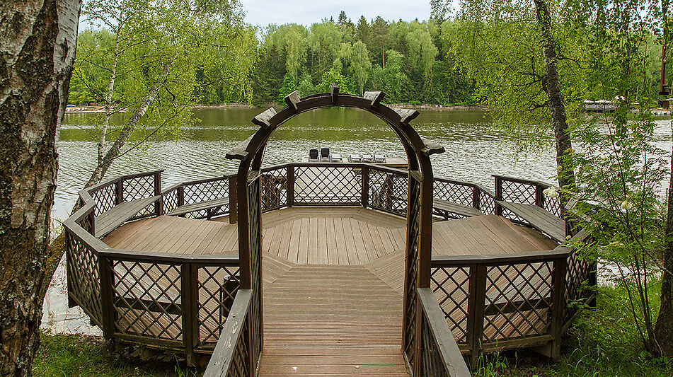 Дом у воды в КП Новое время