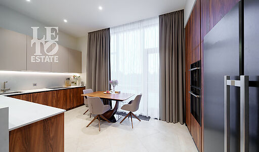 Таунхаус в поселке Парк Фонтэ