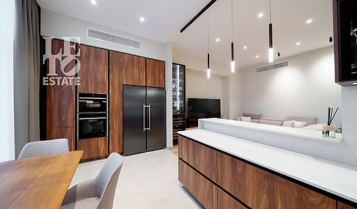 Таунхаус в поселке Парк Фонтэ