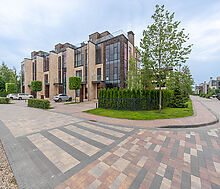 Таунхаус в поселке Парк Фонтэ