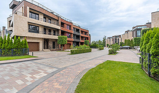 Таунхаус в поселке Парк Фонтэ