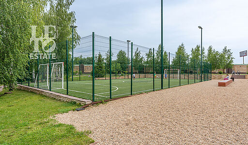 Таунхаус в поселке Парк Фонтэ