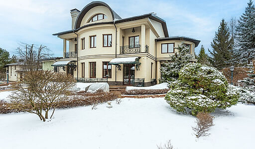 Готовый дом в Резиденции Бенилюкс