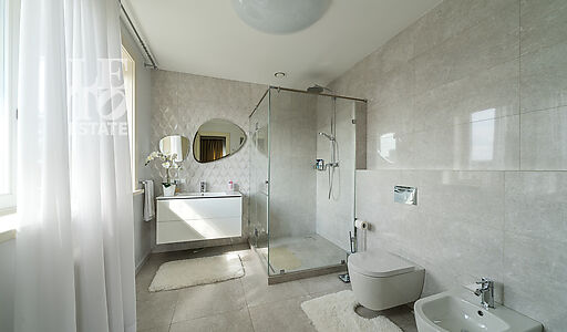 Большой дом в Конаково ривер клаб