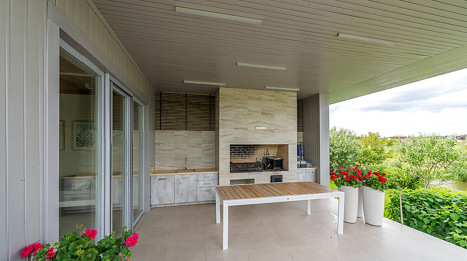 Большой дом в Конаково ривер клаб