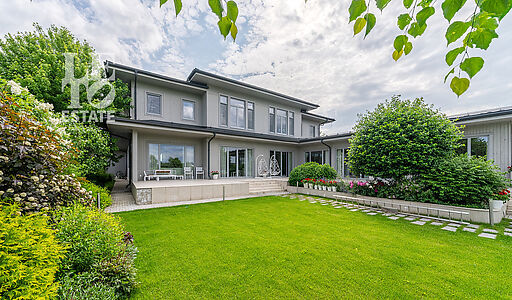 Большой дом в Конаково ривер клаб