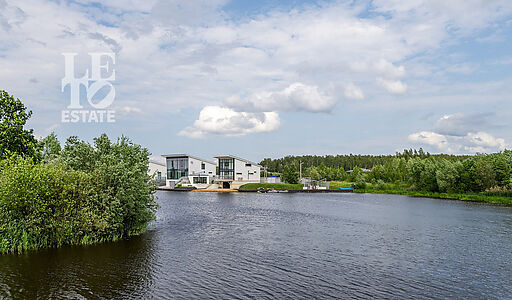 Большой дом в Конаково ривер клаб