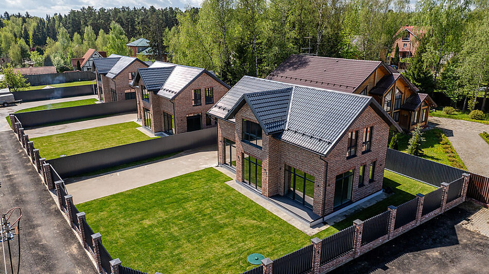 Дом в поселке Борки