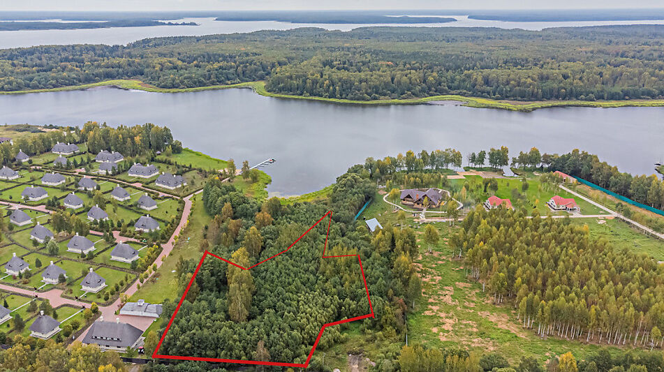 Участок у воды в Конаково