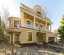 Дом в Новахово со своими соснами