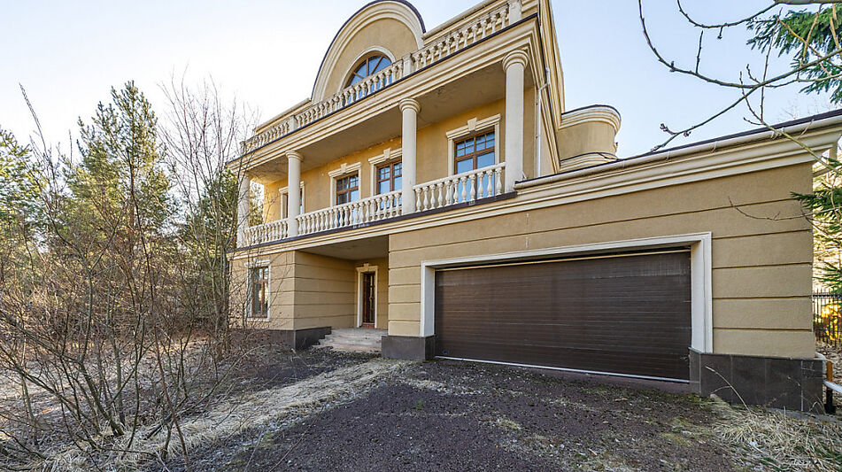 Дом в Новахово со своими соснами