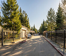 Дом в Новахово со своими соснами