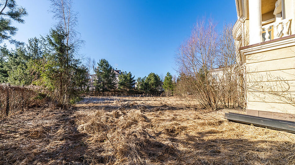 Дом в Новахово со своими соснами