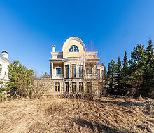 Дом в Новахово со своими соснами