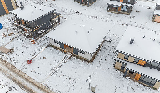 Одноэтажный дом у леса в Сходне