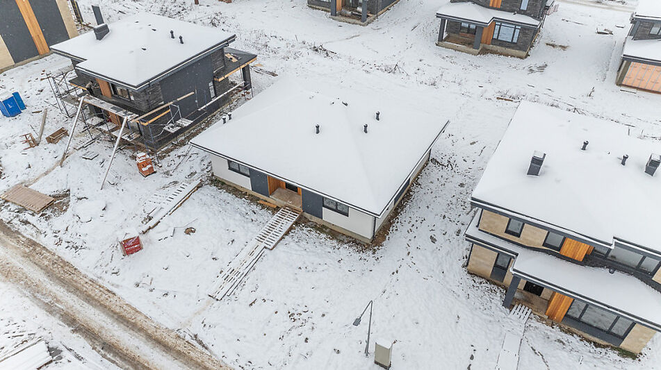 Одноэтажный дом у леса в Сходне