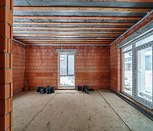 Одноэтажный дом у леса в Сходне