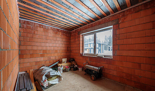 Одноэтажный дом у леса в Сходне