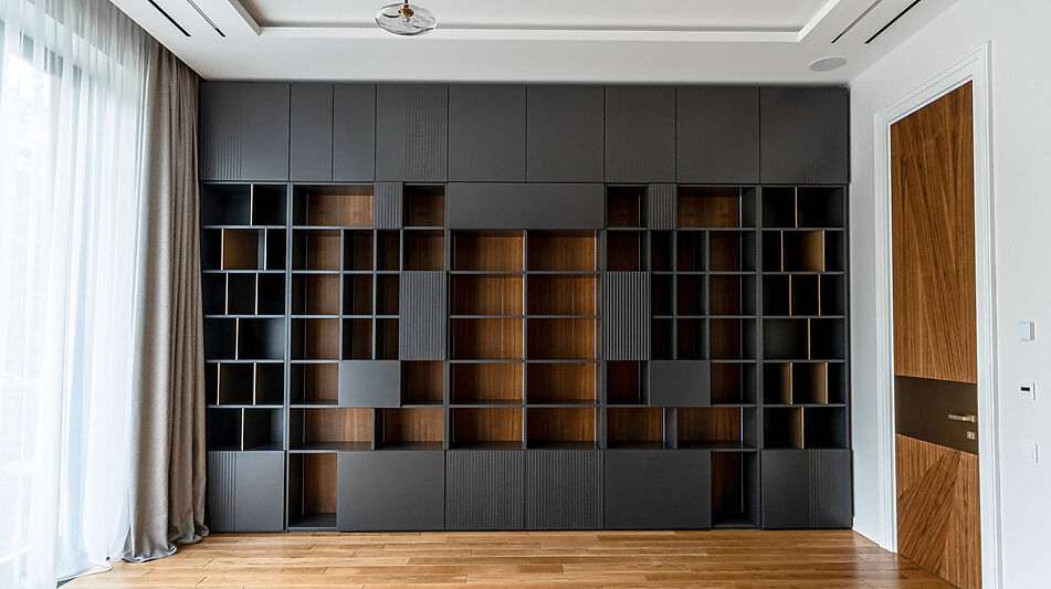 Новый дом c бассейном в КП Риита