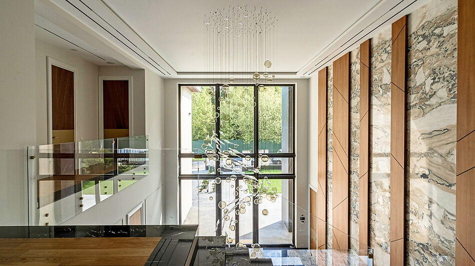 Новый дом c бассейном в КП Риита