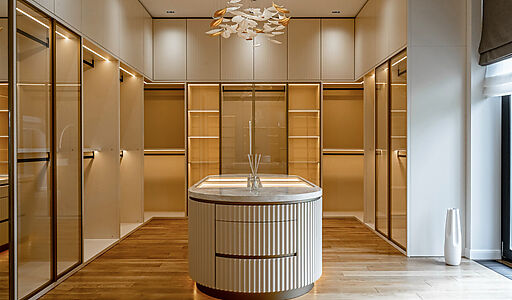 Новый дом c бассейном в КП Риита