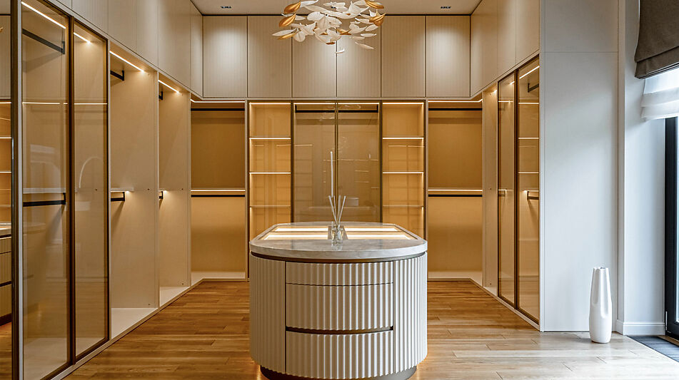 Новый дом c бассейном в КП Риита