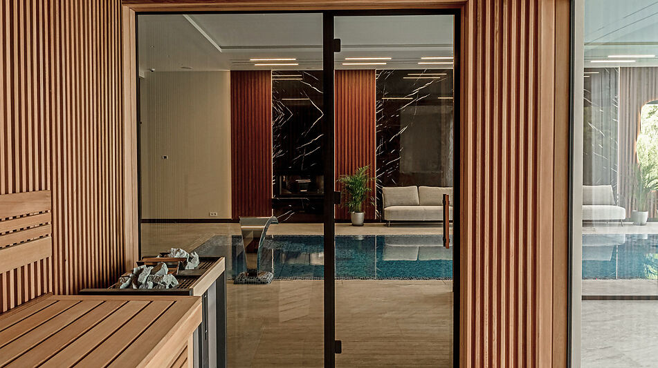 Новый дом c бассейном в КП Риита