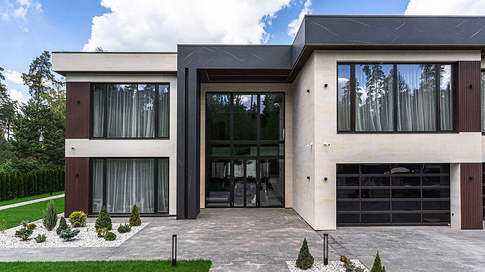 Новый дом c бассейном в КП Риита