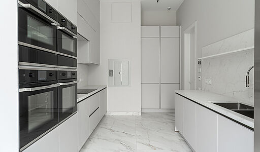 Новый дом c бассейном в КП Риита