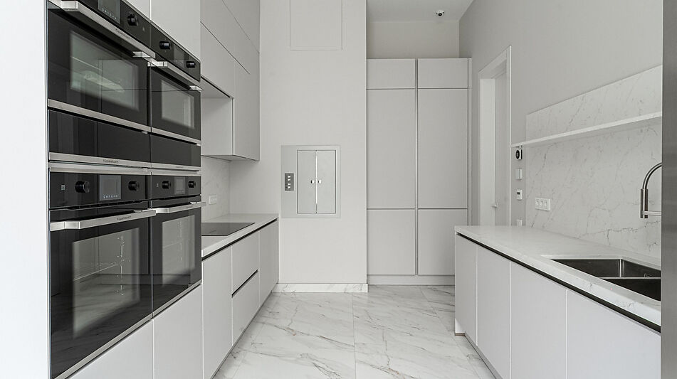 Новый дом c бассейном в КП Риита