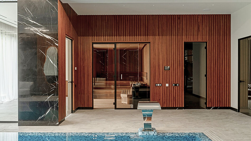 Новый дом c бассейном в КП Риита