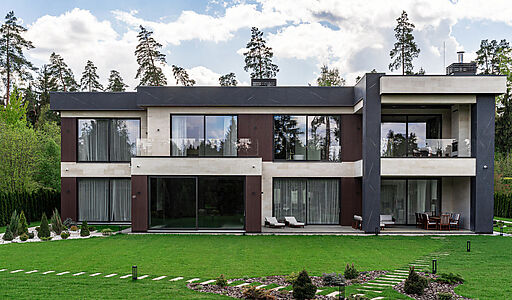 Новый дом c бассейном в КП Риита