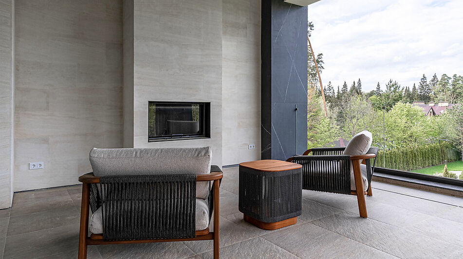 Новый дом c бассейном в КП Риита